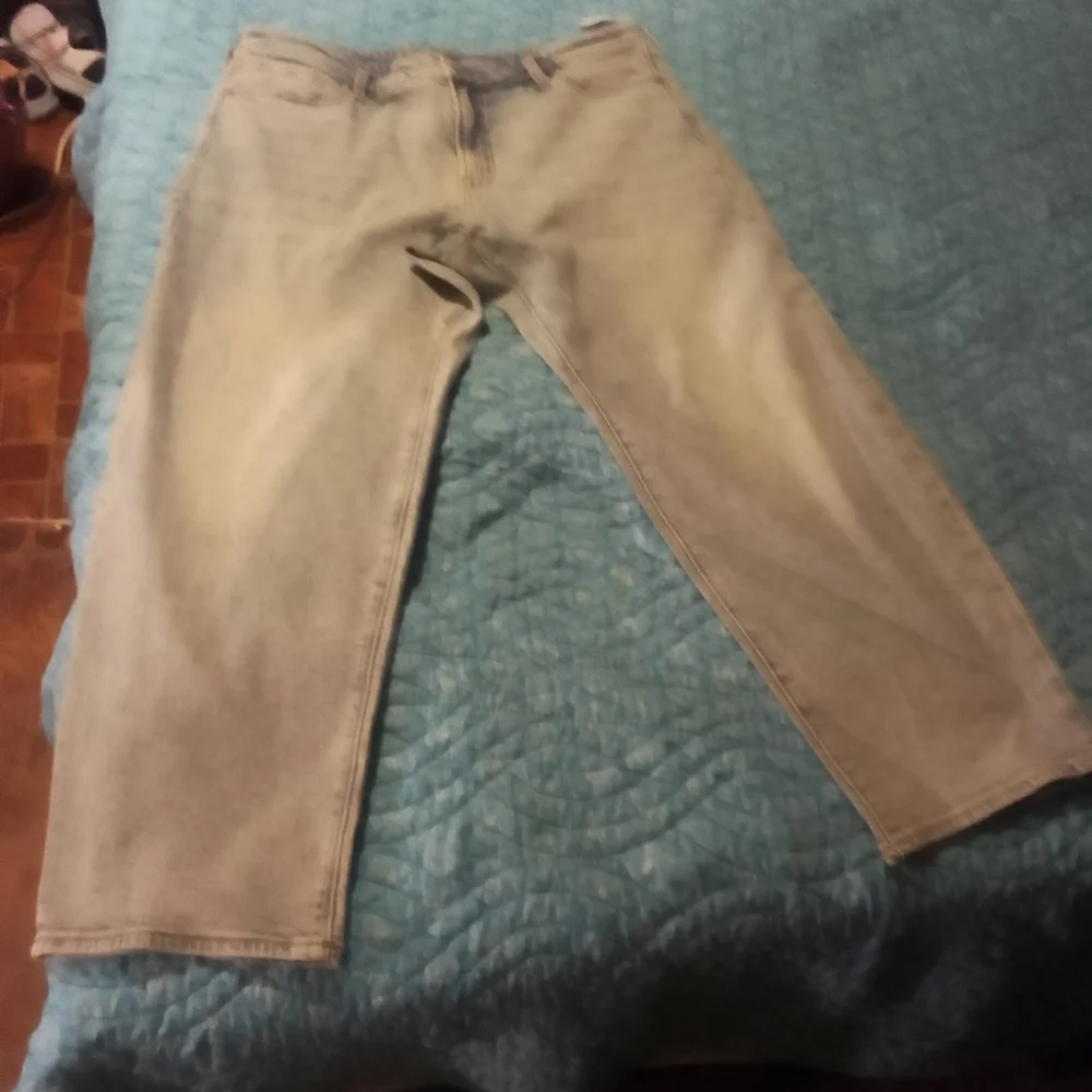 Light Wash Denim‎ Jeans